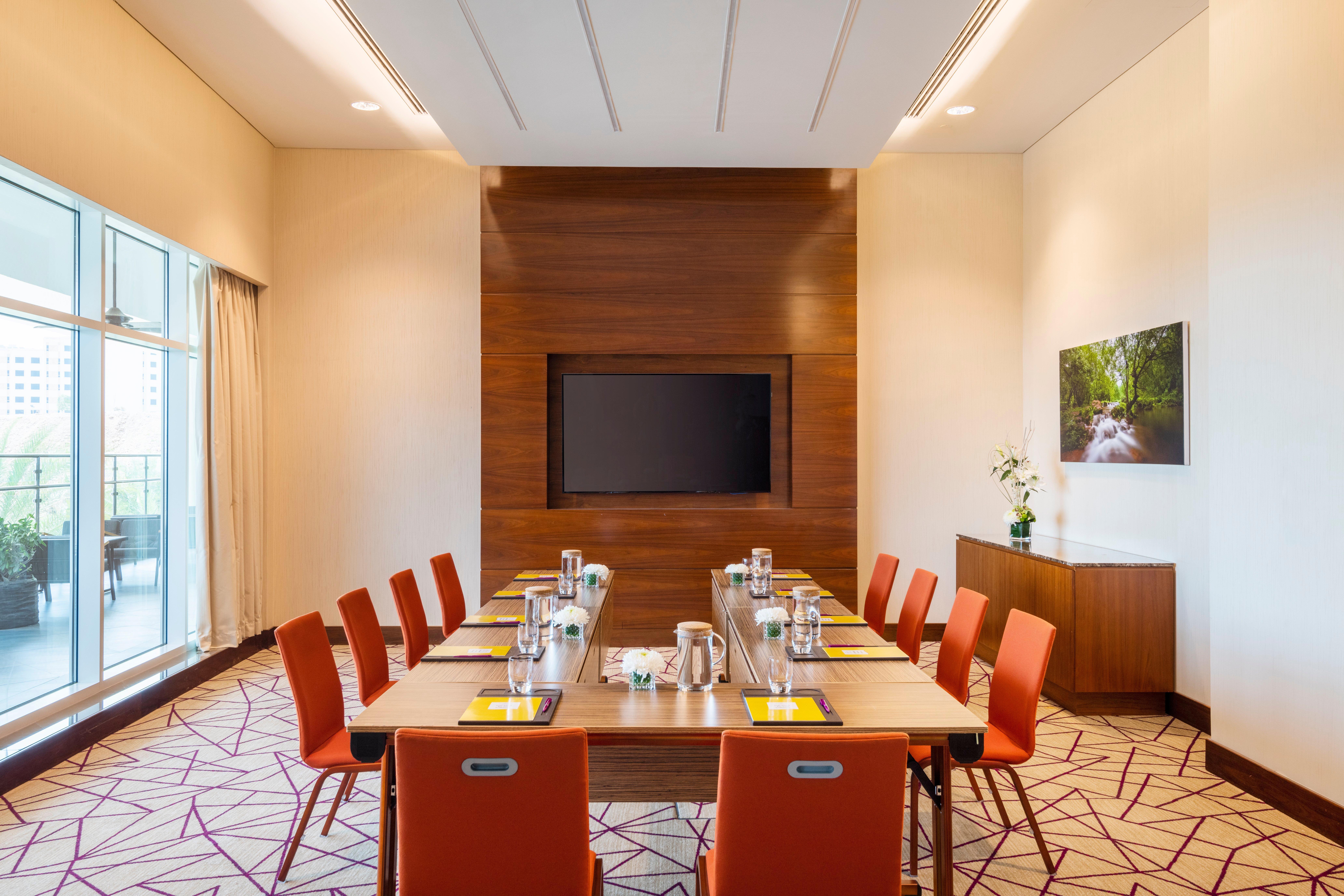Crowne Plaza Muscat Ocec By Ihg Hotel Exterior foto